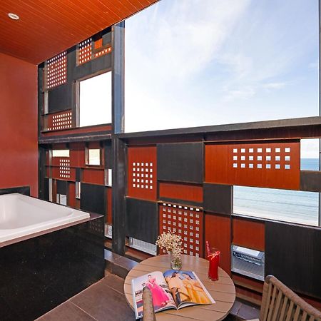 The Code Hotel & Spa Дананг Екстериор снимка
