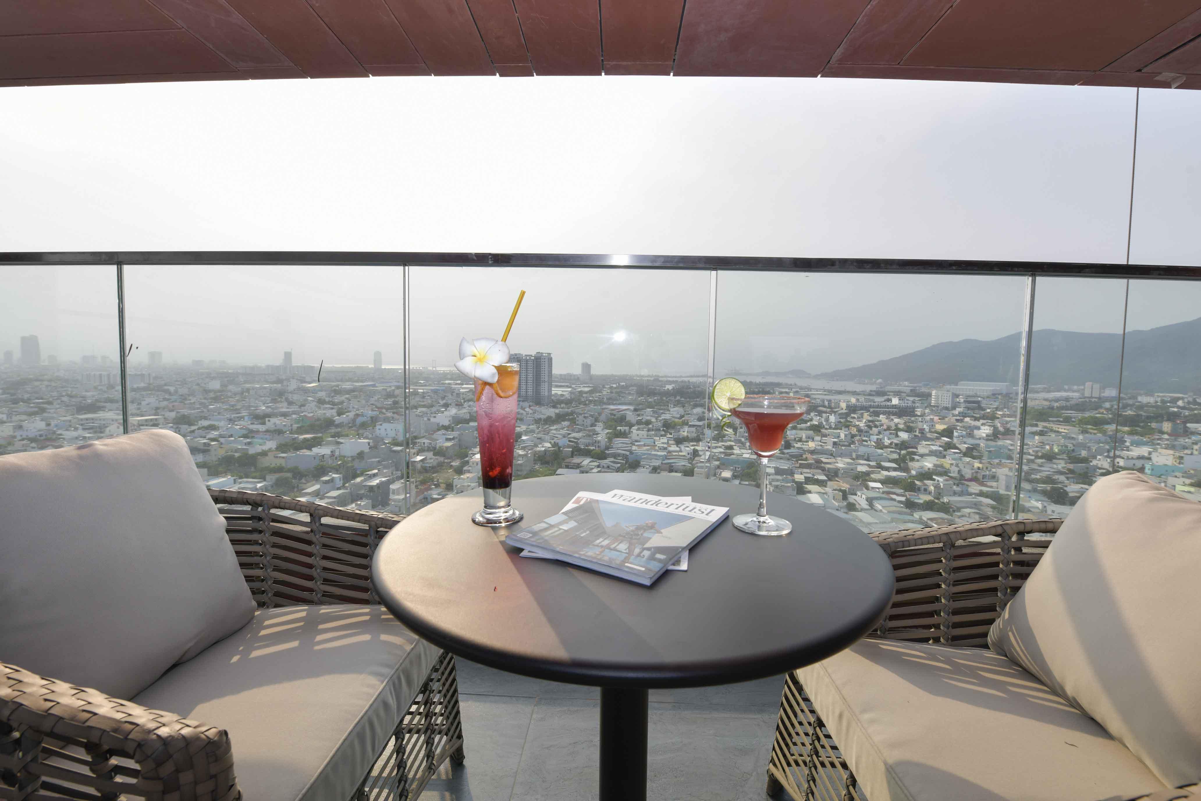 The Code Hotel & Spa Дананг Екстериор снимка