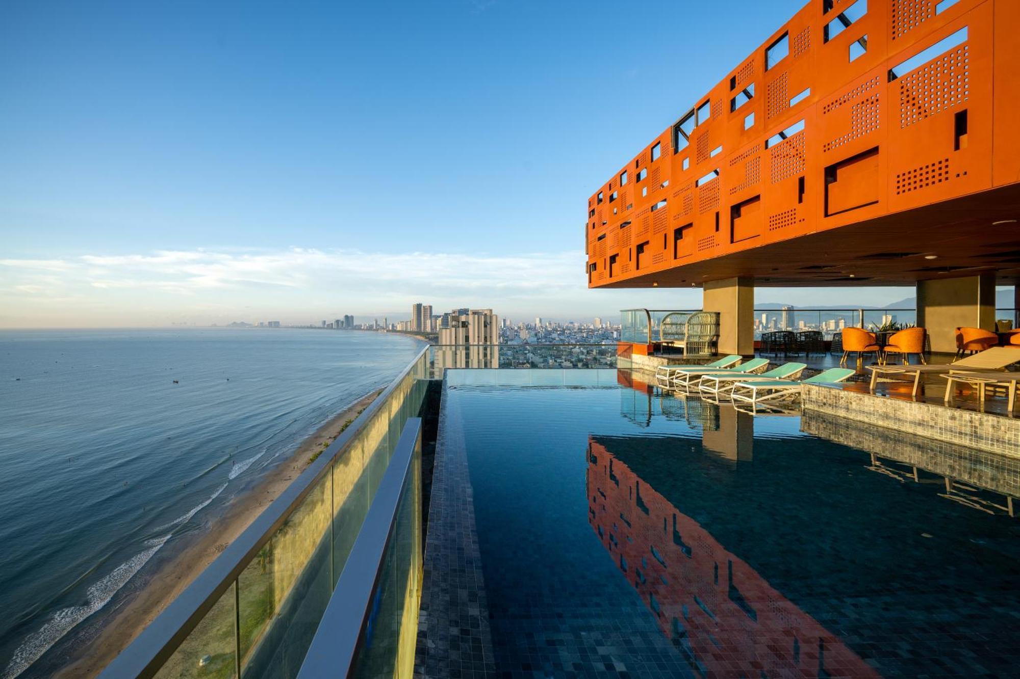 The Code Hotel & Spa Дананг Екстериор снимка