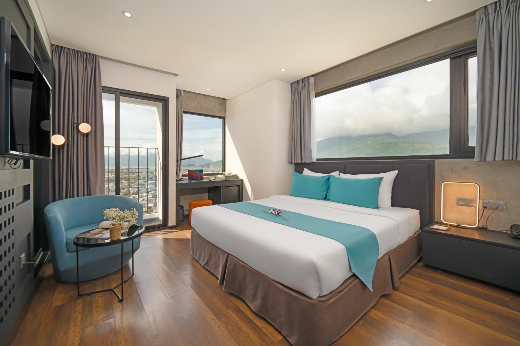 The Code Hotel & Spa Дананг Екстериор снимка