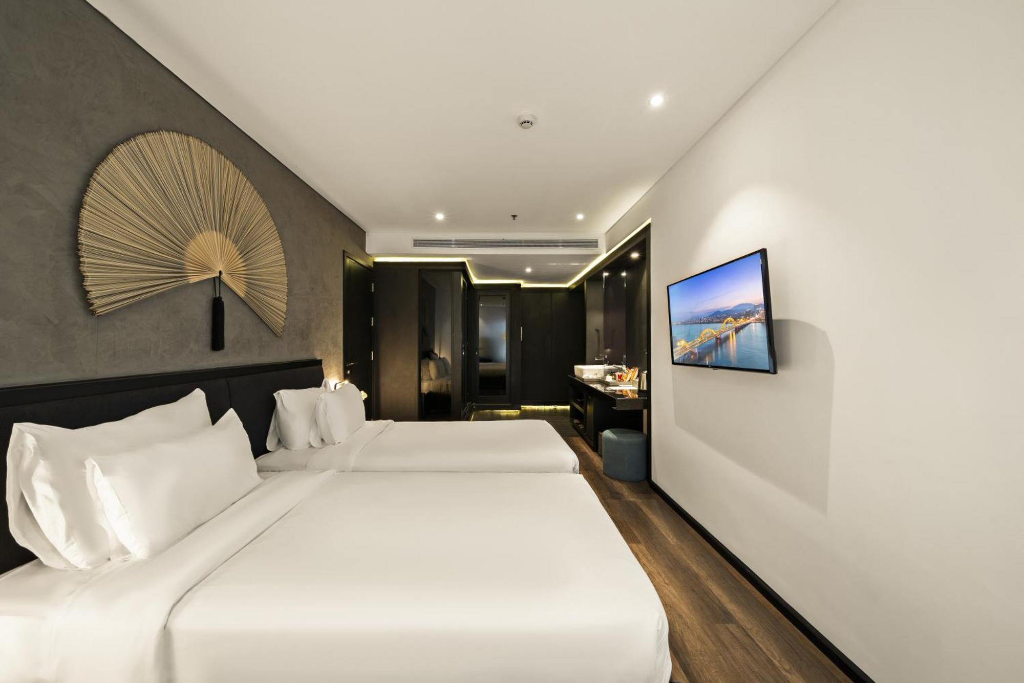 The Code Hotel & Spa Дананг Екстериор снимка